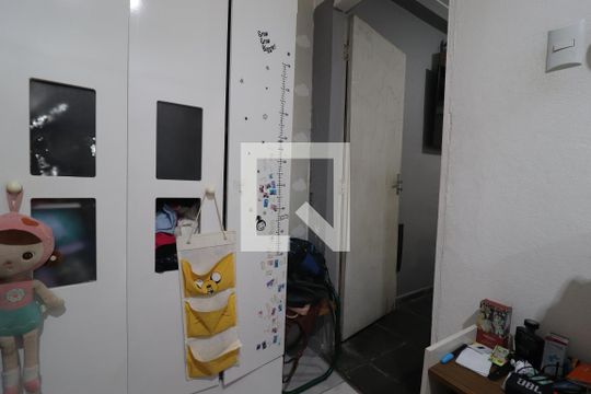 Closet Quarto 1 suíte de casa à venda com 3 quartos, 148m² em Vila Guiomar, Santo André