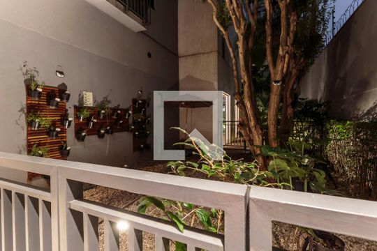 Área comum de kitnet/studio para alugar com 1 quarto, 30m² em Indianópolis, São Paulo