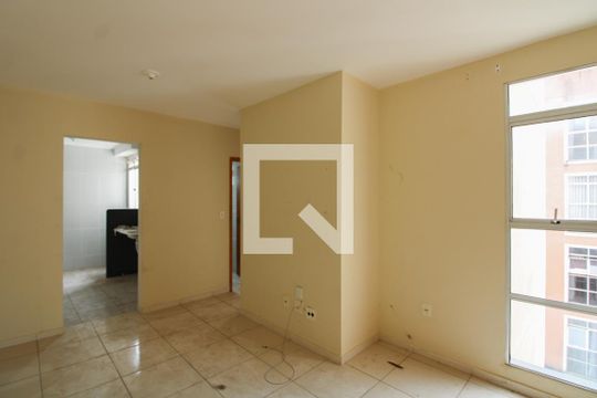 Sala de apartamento para alugar com 2 quartos, 45m² em Frei Leopoldo, Belo Horizonte