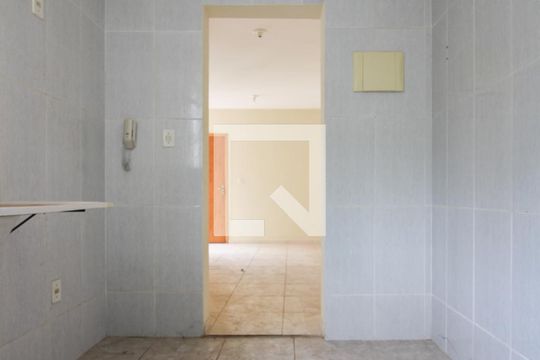 Cozinha de apartamento para alugar com 2 quartos, 45m² em Frei Leopoldo, Belo Horizonte