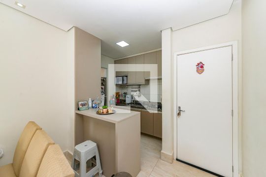 Cozinha de apartamento à venda com 3 quartos, 70m² em Palmeiras, Belo Horizonte
