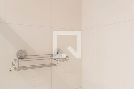 Banheiro de apartamento para alugar com 1 quarto, 49m² em Vila Nova Conceição, São Paulo