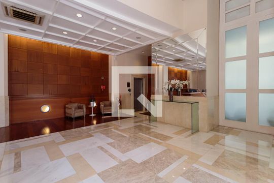 Hall de entrada de apartamento para alugar com 1 quarto, 49m² em Vila Nova Conceição, São Paulo