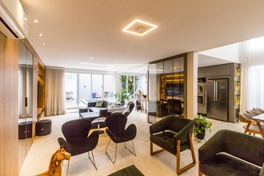 Casa de Condomínio à venda com 4 quartos, 300m² em Alphaville, Santana de Parnaíba