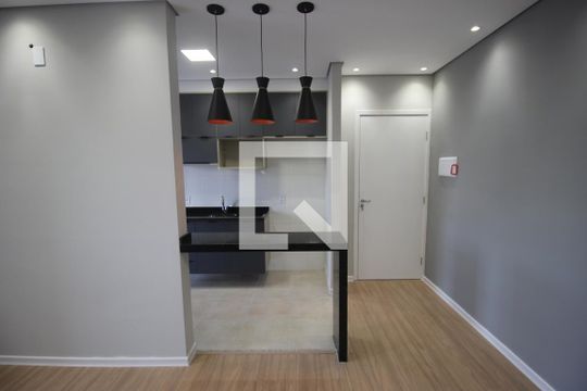 Cozinha de apartamento para alugar com 2 quartos, 63m² em Aparecidinha, Sorocaba