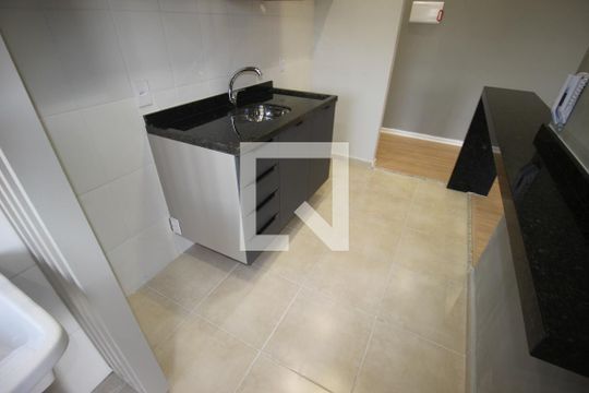 Cozinha de apartamento para alugar com 2 quartos, 63m² em Aparecidinha, Sorocaba