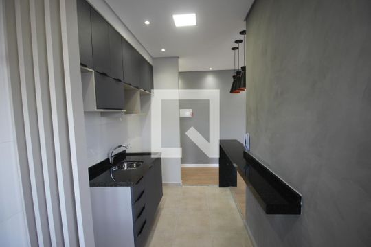 Cozinha de apartamento para alugar com 2 quartos, 63m² em Aparecidinha, Sorocaba