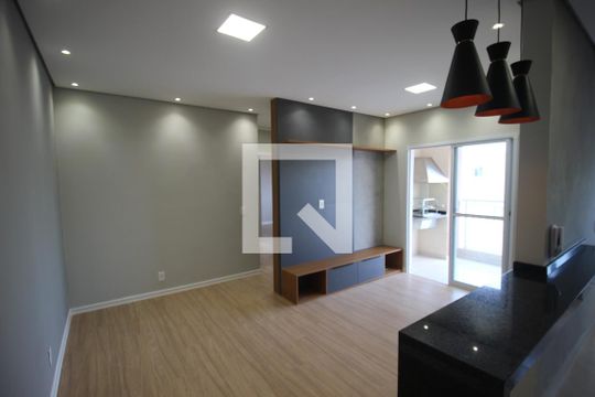 Apartamento para alugar com 2 quartos, 63m² em Aparecidinha, Sorocaba