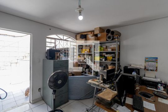 Casa 2 - Sala de casa à venda com 2 quartos, 100m² em Burgo Paulista, São Paulo