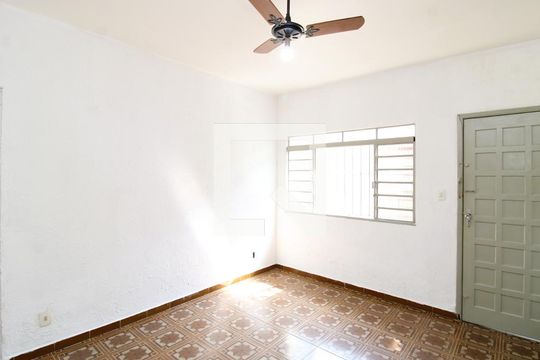 Sala de casa para alugar com 3 quartos, 156m² em Jardim Modelo, São Paulo