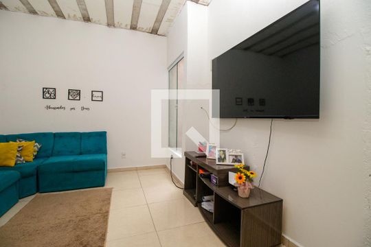Sala de casa à venda com 2 quartos, 150m² em Jardim Dona Sinha, São Paulo