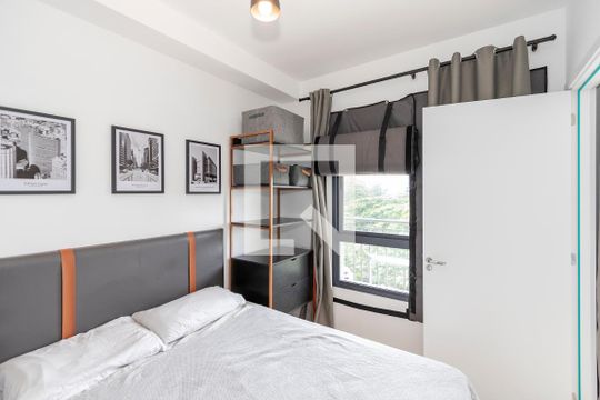 Quarto de apartamento para alugar com 1 quarto, 34m² em Santo Amaro, São Paulo