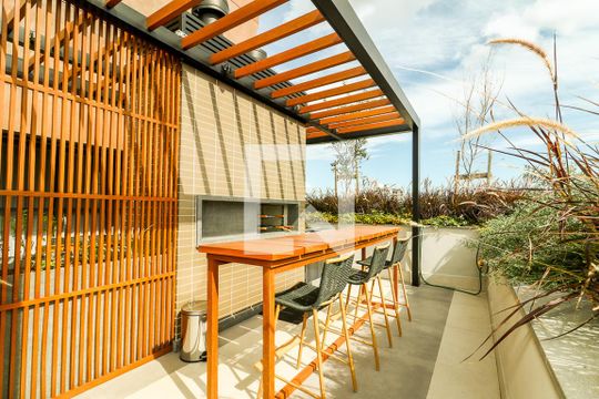 Área comum - Churrasqueira de apartamento para alugar com 1 quarto, 50m² em Boa Vista, Porto Alegre
