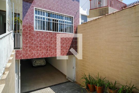 Garagem de casa à venda com 2 quartos, 216m² em Boa Vista, São Caetano do Sul