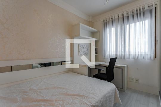 Quarto 2 de apartamento para alugar com 2 quartos, 80m² em Bom Fim, Porto Alegre