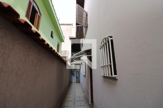 Corredor de casa à venda com 3 quartos, 192m² em Jardim Santa Adelia, São Paulo