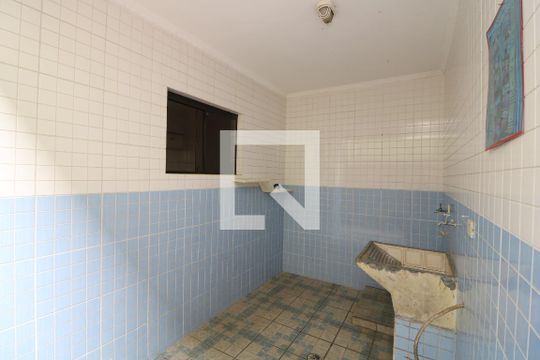 Área de Serviço de casa à venda com 3 quartos, 192m² em Jardim Santa Adelia, São Paulo