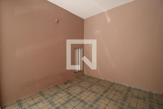 Garagem de casa à venda com 3 quartos, 192m² em Jardim Santa Adelia, São Paulo