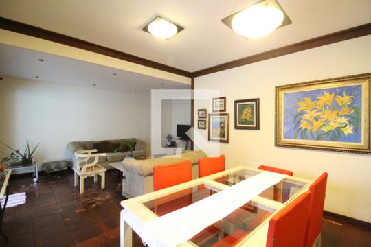 Sala de casa à venda com 4 quartos, 367m² em Taquara, Rio de Janeiro