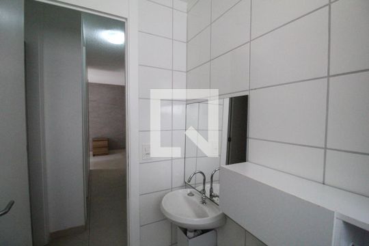 Banheiro de apartamento à venda com 2 quartos, 45m² em Jacarepaguá, Rio de Janeiro