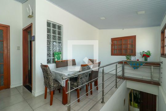Sala de casa à venda com 3 quartos, 185m² em Jardim Sabará, Porto Alegre