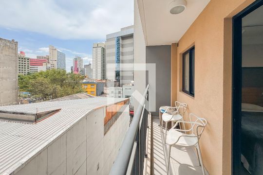 Varanda de kitnet/studio à venda com 1 quarto, 26m² em Liberdade, São Paulo