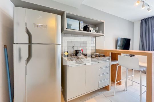 Cozinha de kitnet/studio à venda com 1 quarto, 26m² em Liberdade, São Paulo