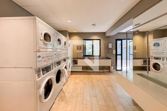 Lavanderia de kitnet/studio à venda com 1 quarto, 26m² em Liberdade, São Paulo