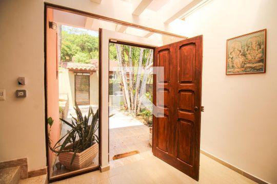 Hall de entrada de casa de condomínio à venda com 4 quartos, 1036m² em Itanhangá, Rio de Janeiro