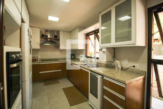 Cozinha de casa de condomínio à venda com 4 quartos, 1036m² em Itanhangá, Rio de Janeiro