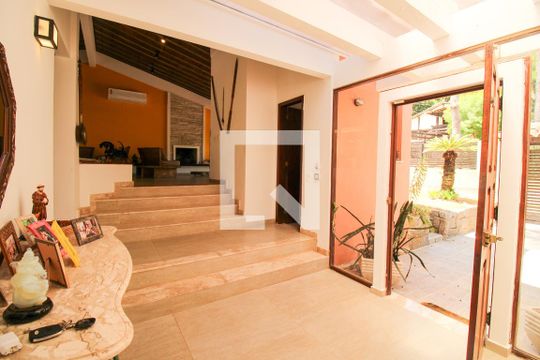 Hall de entrada de casa de condomínio à venda com 4 quartos, 1036m² em Itanhangá, Rio de Janeiro