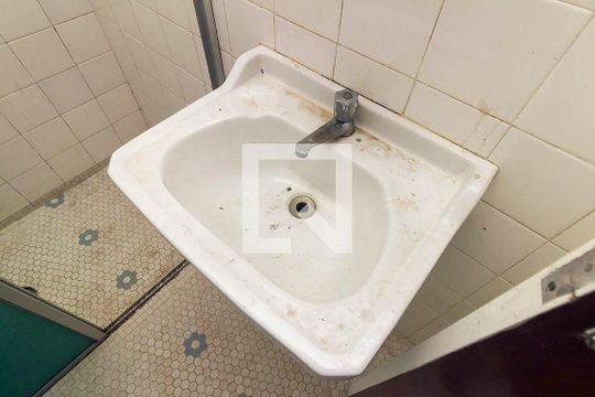 Banheiro de apartamento à venda com 1 quarto, 42m² em Santa Cecilia, São Paulo