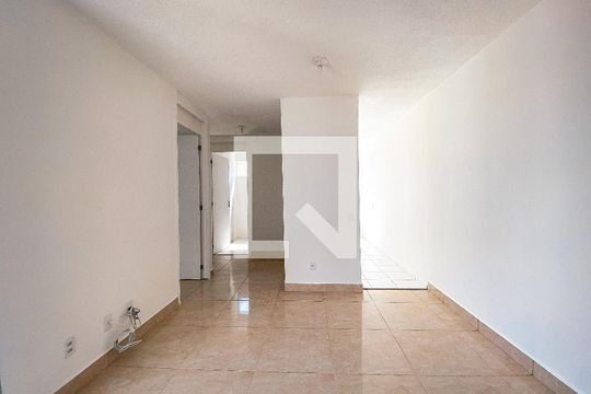 Sala de apartamento para alugar com 2 quartos, 43m² em Parque Ipe, São Paulo