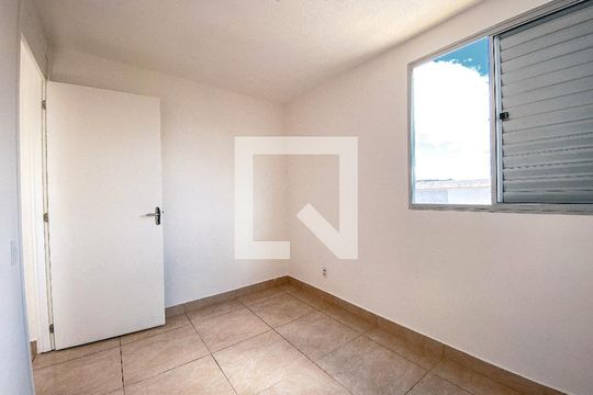 Quarto 1 de apartamento para alugar com 2 quartos, 43m² em Parque Ipe, São Paulo