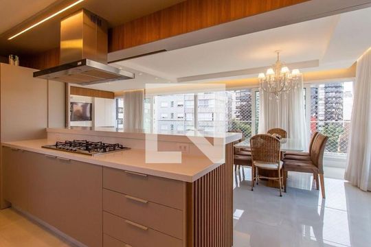 Apartamento à venda com 3 quartos, 170m² em Petrópolis, Porto Alegre