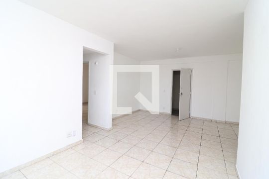 Sala de apartamento para alugar com 2 quartos, 86m² em Jardim Guanabara, Rio de Janeiro