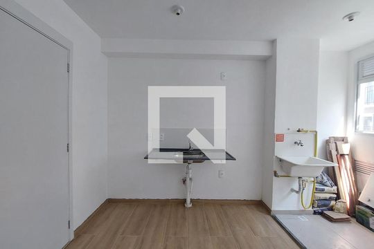 Cozinha de apartamento à venda com 2 quartos, 38m² em Jurubatuba, São Paulo