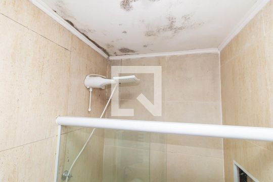 Banheiro de casa para alugar com 1 quarto, 40m² em Vila Dom Pedro I, São Paulo
