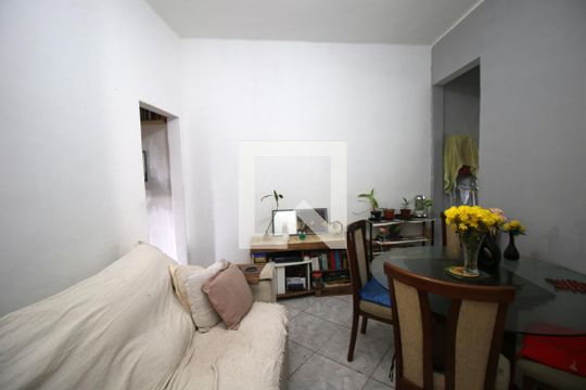 Sala de apartamento para alugar com 2 quartos, 55m² em Vila Kosmos, Rio de Janeiro