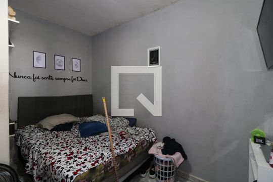 Casa 1 - Quarto 1 de casa à venda com 2 quartos, 250m² em Parque João Ramalho, Santo André