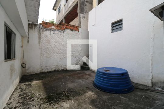 Quintal de casa à venda com 2 quartos, 250m² em Parque João Ramalho, Santo André