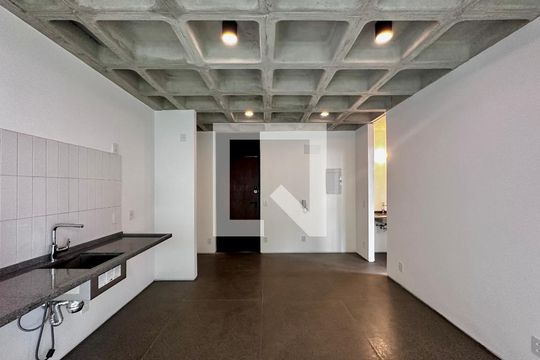 Sala/Cozinha de apartamento à venda com 1 quarto, 47m² em Cidade Monções, São Paulo