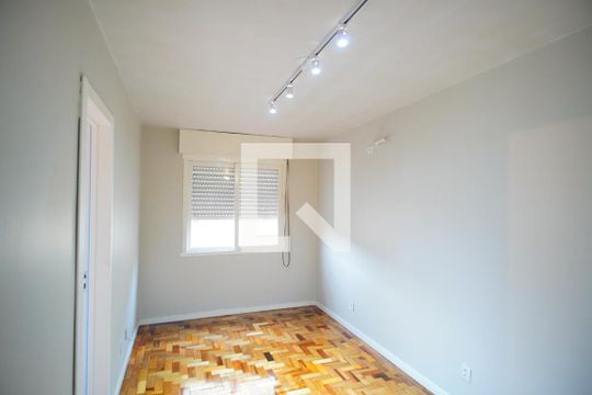 Sala de apartamento para alugar com 1 quarto, 40m² em Jardim Dona Leopoldina, Porto Alegre