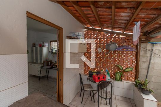Área de Serviço de casa para alugar com 3 quartos, 170m² em Jardim Lírio , Hortolândia