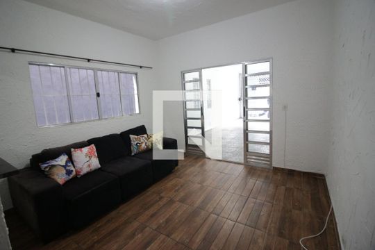 Sala de casa à venda com 2 quartos, 170m² em Umuarama, Osasco