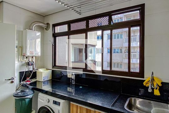 Área de Serviço de apartamento à venda com 6 quartos, 368m² em Vila Regente Feijó, São Paulo