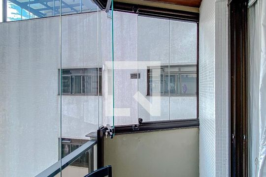 Varanda da Suíte 3 de apartamento à venda com 6 quartos, 368m² em Vila Regente Feijó, São Paulo