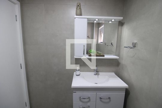 Banheiro de apartamento à venda com 2 quartos, 72m² em Jardim São Paulo, São Paulo