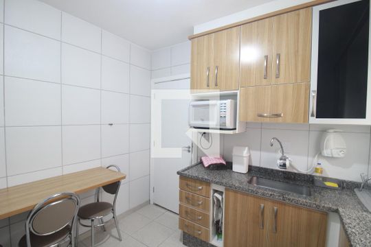 Cozinha de apartamento à venda com 2 quartos, 72m² em Jardim São Paulo, São Paulo