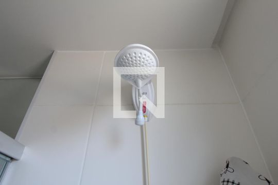 Banheiro da Suite de apartamento para alugar com 3 quartos, 69m² em Planalto, Belo Horizonte